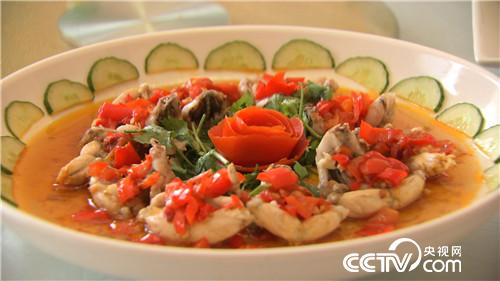 江蘇溧陽90后羅子攀養(yǎng)青蛙年賺百萬